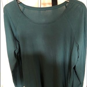 Lululemon long sleeved top